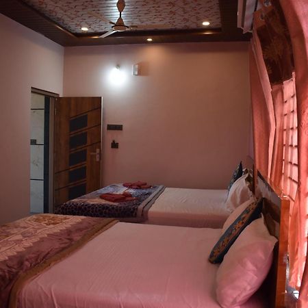 Manoj Homestay Hampi Esterno foto